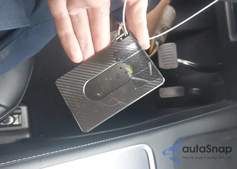 2023 Tesla Model Y Awd/Long Range Dual Motor All-Wheel Drive из США, поврежденный, VIN 7SAYGDEE5PA033940